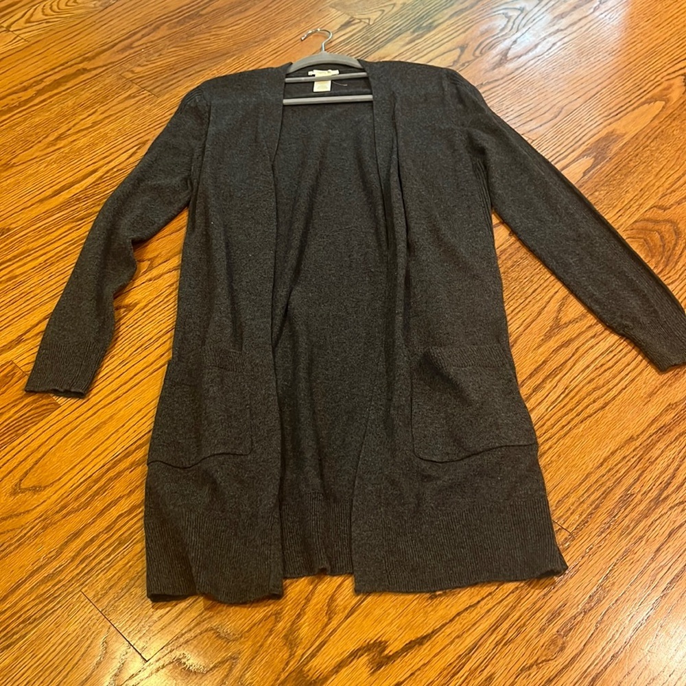 Matty M Woman’s Grey Cardigan Size M